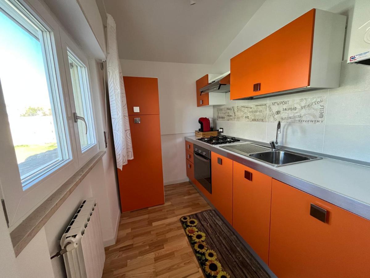 Apartamento Sunrise Beach House - Sea View Montesilvano Marina Exterior foto